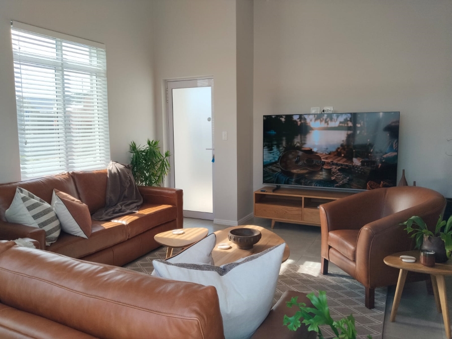 2 Bedroom Property for Sale in Kleinbaai Western Cape